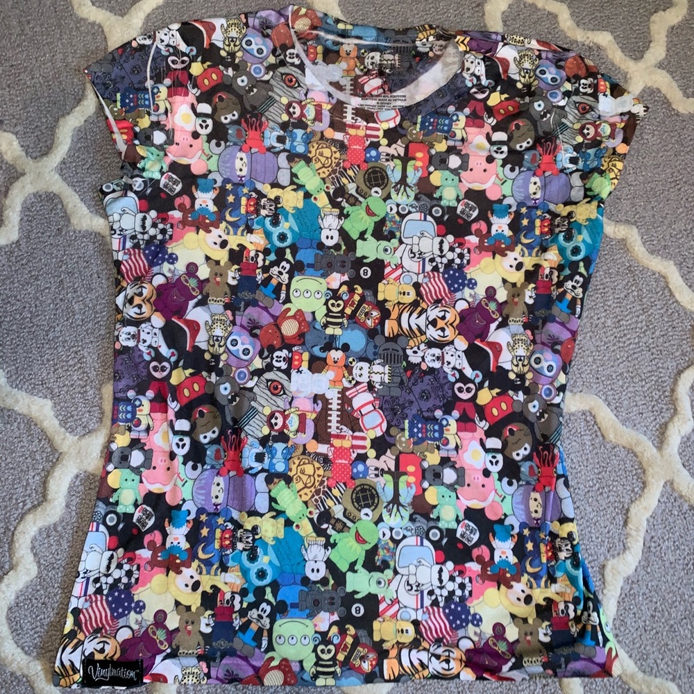 Vinylmation Disneyland/ Disney World shirt